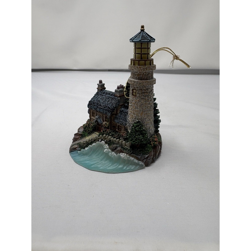 Vintage Thomas Kinkade Illuminated Series Ornament "Julianne's Lighthouse" - Picture 2 of 8